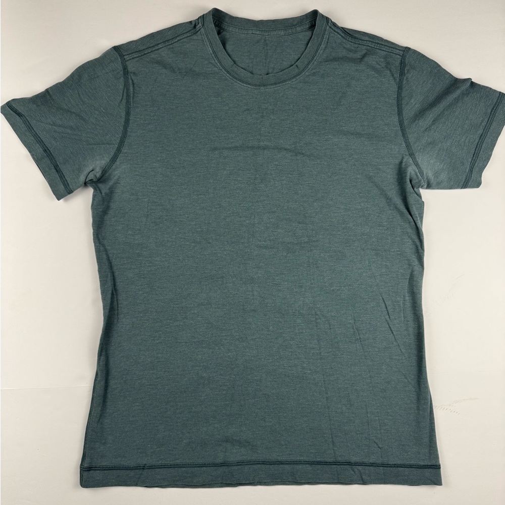 lululemon men’s short sleeve blue-green cotton blend T-shirt
